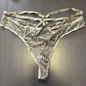 NWT Victoria Secret Lace Thong